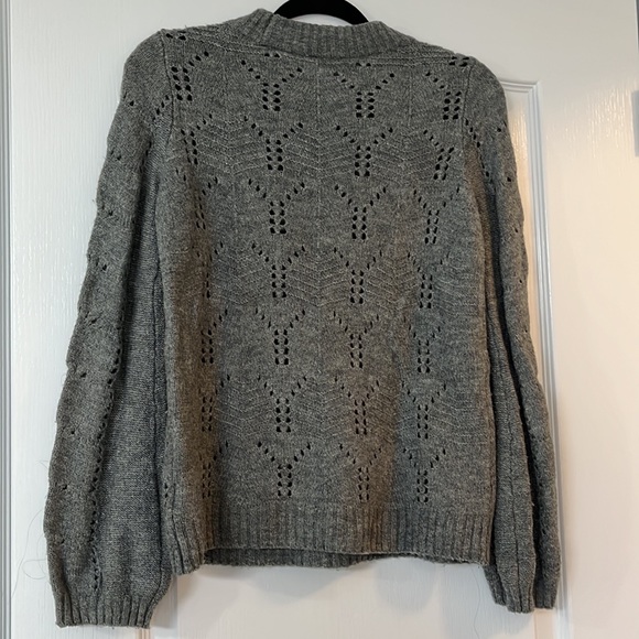 Grey gap sweater size XS - Picture 4 of 5